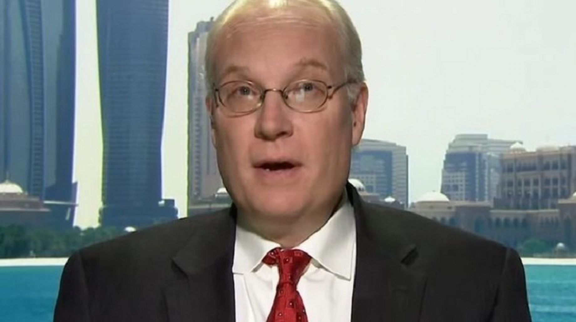 إطلاق سراح موظفي السفارة