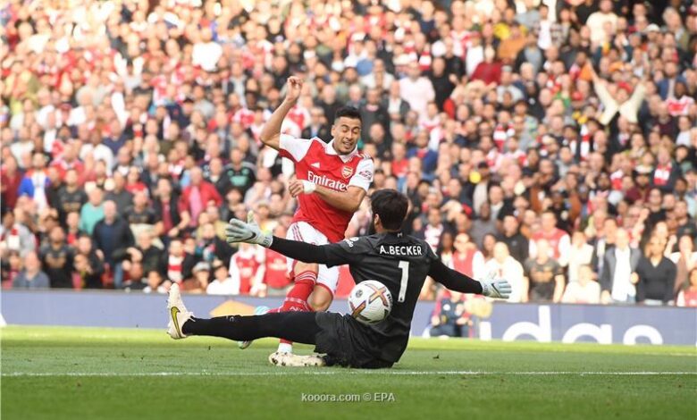 آرسنال يستعيد صدارة الدوري