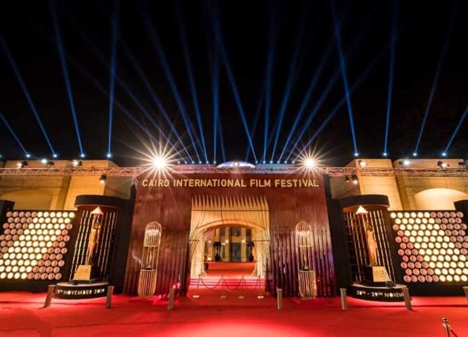 نجوم راحلون "يحضرون" في حفل افتتاح "القاهرة السينمائي"